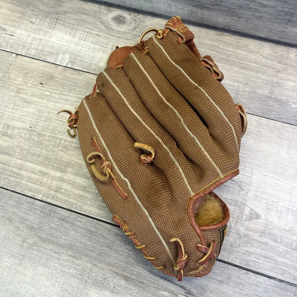 Mag Soft MS-2797 Baseball Glove RHT Flex Action EZ Catch Pocket Rawhide Lacing